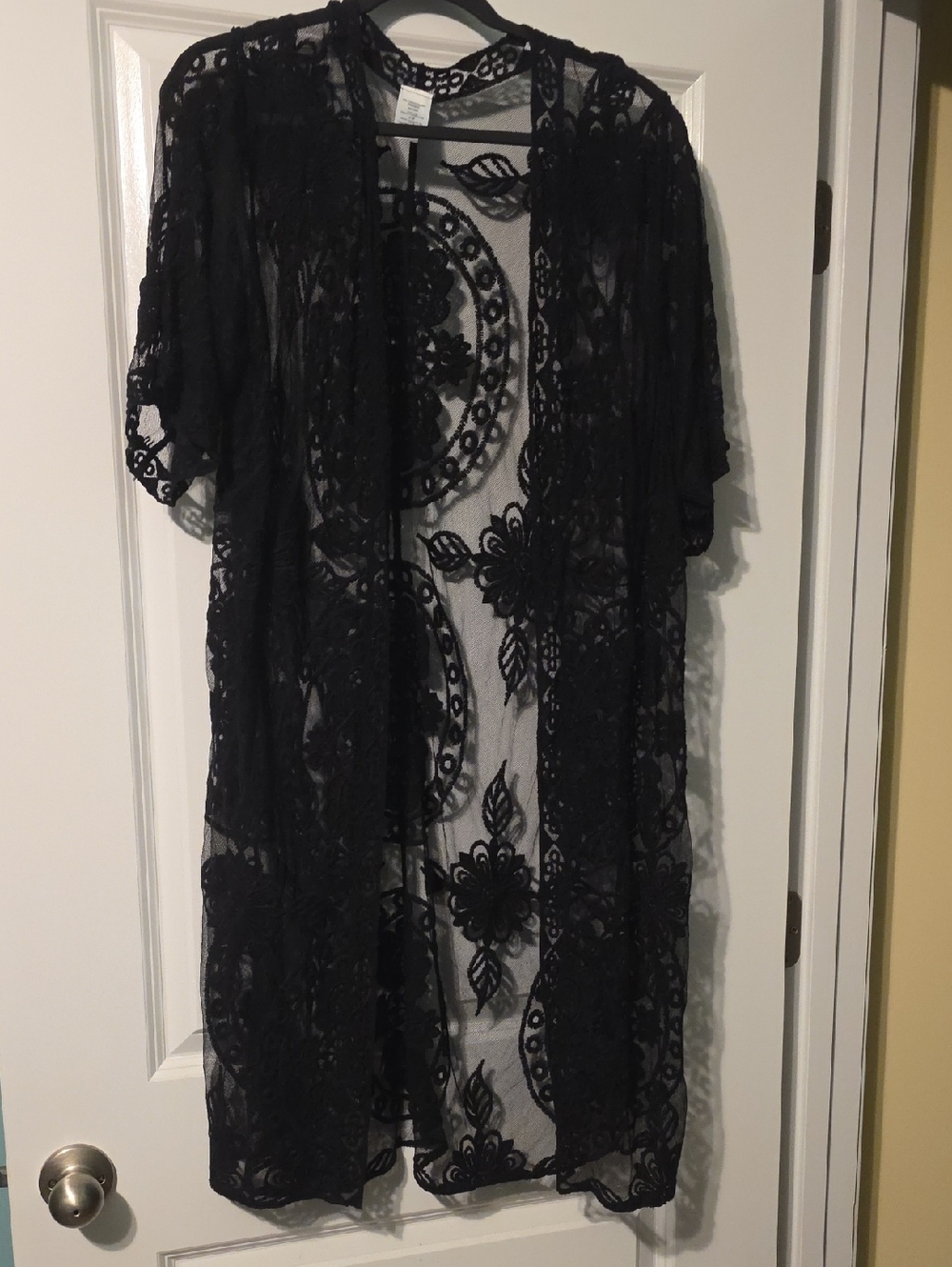 Black Lace Kimono Cardigan